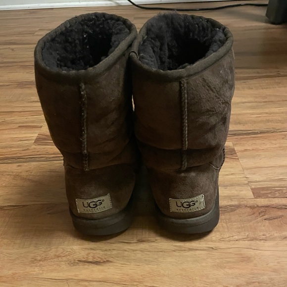 UGG Chestnut Brown Classic Boot Women’s - Picture 4 of 7